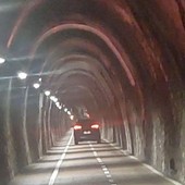 Imperia, le automobili invadono la pista ciclopedonale Imperia, le automobili invadono la pista ciclopedonale