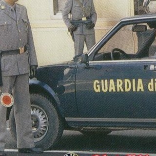 ACCADDE OGGI, 21 MAGGIO 1995. Dieci commercianti e artigiani bussano alla Finanza: “Siano stufi di pagare il pizzo al racket”