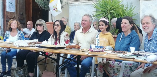 Anita Semeria è la 'Lady Dolcezza' più giovane di sempre: la sua torta alla crema di cioccolato e lamponi vince il concorso di Tavole Anita Semeria è la 'Lady Dolcezza' più giovane di sempre: la sua torta alla crema di cioccolato e lamponi vince il concorso di Tavole