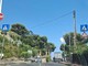 Sicurezza stradale a Imperia, in via Battaglione Alpini di Pieve di Teco un attraversamento che spaventa i pedoni