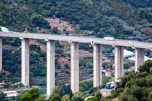 Dopo il crollo del viadotto sulla A6 Savona-Torino i sindacati sospendono lo sciopero dei dipendenti dell'autostrada