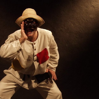 'L'Arlecchino Svelato' di e con Enrico Bonavera al Teatro Salvini di Pieve di Teco