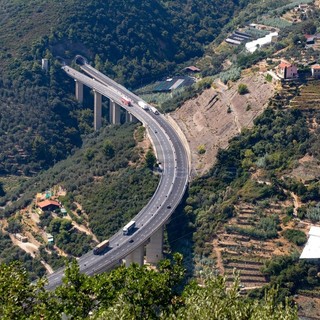 Autostrada dei Fiori: cantieri e possibili rallentamenti sulla Torino-Savona e rilievi sulla A10