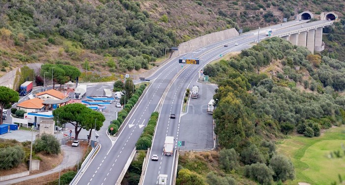 Autostrada dei Fiori, l'elenco dei cantieri dal 13 al 19 aprile sui tronchi della A10 e A6