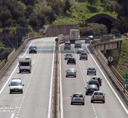 Autostrada A10: nel periodo estivo sospesi i cantieri tra Savona e Borghetto Santo Spirito Autostrada A10: nel periodo estivo sospesi i cantieri tra Savona e Borghetto Santo Spirito