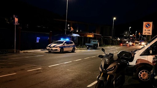 Autoparco di Barcheto, vince (per ora) il Comitato. I camionisti lasciano l’area dopo le tensioni con il quartiere Autoparco di Barcheto, vince (per ora) il Comitato. I camionisti lasciano l’area dopo le tensioni con il quartiere