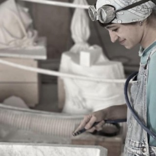 Villa Faraldi, la scultrice Anna Multone ospite delle residenze d'artista Fararte