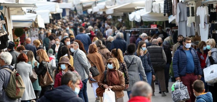 Imperia: multe in arrivo per chi causa assembramenti?