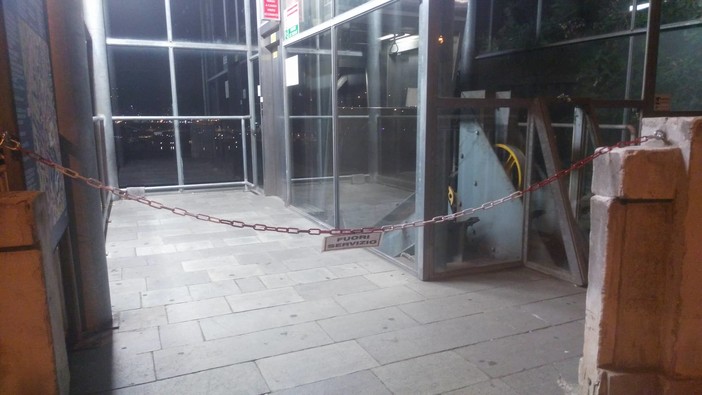 Imperia: eccessiva rumorosità, di nuovo chiuso l'ascensore a Borgo Marina. Sul posto i Vigili del Fuoco