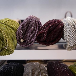 THEBS: il marketplace italiano che rivoluziona il lusso digitale con una selezione esclusiva THEBS: il marketplace italiano che rivoluziona il lusso digitale con una selezione esclusiva