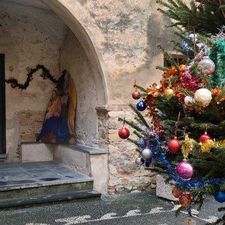 Gli auguri del Circolo Parasio tra arte e bellezza (Video)