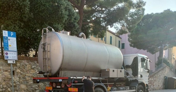 Crisi idrica, Scajola e Rivieracqua respingono le accuse: “Investimenti e programmazione".  Ma restano le preoccupazioni