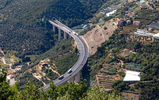 Autostrada dei Fiori: cantieri e possibili rallentamenti sulla Torino-Savona e rilievi sulla A10