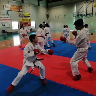 Karate, oltre 80 atleti sul tatami a Diano Marina per il concentramento provinciale (Foto)