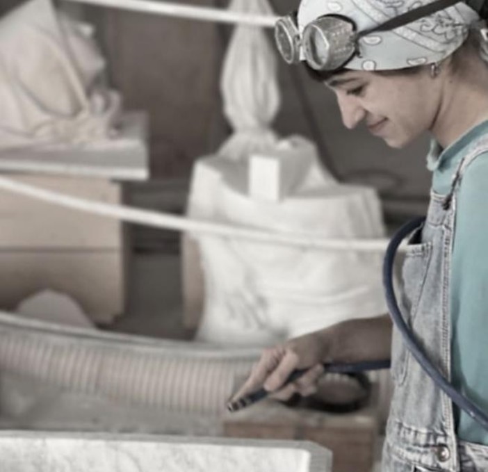 Villa Faraldi, la scultrice Anna Multone ospite delle residenze d'artista Fararte Villa Faraldi, la scultrice Anna Multone ospite delle residenze d'artista Fararte