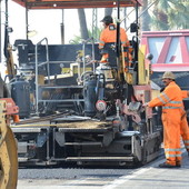 Imperia, arriva la Milano-Sanremo e scattano le asfaltature in città Imperia, arriva la Milano-Sanremo e scattano le asfaltature in città