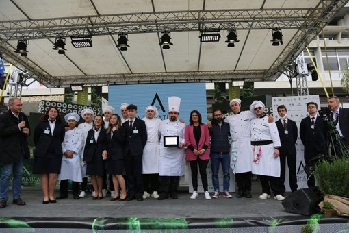 Diano Marina, successo per Aromatica. Za Garibaldi: “Il risultato conferma il lavoro svolto e premia le novità“ (foto) Diano Marina, successo per Aromatica. Za Garibaldi: “Il risultato conferma il lavoro svolto e premia le novità“ (foto)