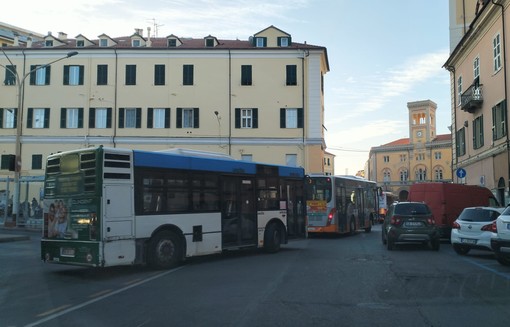 Le disavventure con i bus di Rt, l'ex direttore di Tuttosport Vittorio Oreggia &quot;Cose mai viste, nemmeno in Africa&quot;