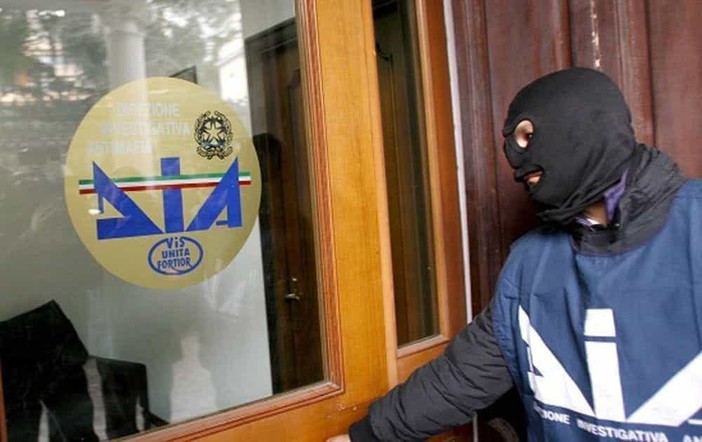 La provincia di Imperia "roccaforte della ‘ndrangheta reggina": nella relazione semestrale della Dia l'ingerenza della cosche nel tessuto economico del territorio con la droga e le estorsioni La provincia di Imperia "roccaforte della ‘ndrangheta reggina": nella relazione semestrale della Dia l'ingerenza della cosche nel tessuto economico del territorio con la droga e le estorsioni