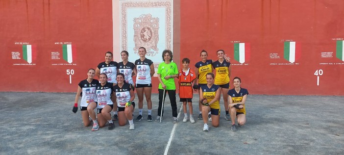 Balùn femminile, Amici del Castello vince il derby al fotofinish contro la San Leonardo Balùn femminile, Amici del Castello vince il derby al fotofinish contro la San Leonardo