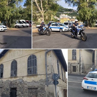 Imperia, blitz della polizia locale all’ex Italcementi: trovati giacigli nelle palazzine sull’Argine sinistro