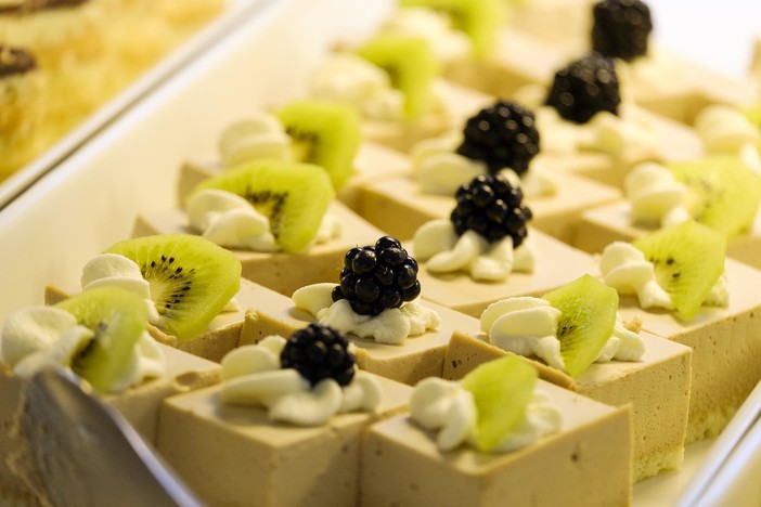 Mercoledì Veg: oggi prepariamo la deliziosa bavarese al kiwi Mercoledì Veg: oggi prepariamo la deliziosa bavarese al kiwi