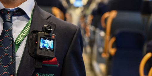 Aggressioni al personale FS, in Liguria si sperimenta l'uso delle bodycam Aggressioni al personale FS, in Liguria si sperimenta l'uso delle bodycam