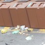 Rifiuti abbandonati in città, gli imperiesi chiedono di riaprire i bidoni 24 ore al giorno