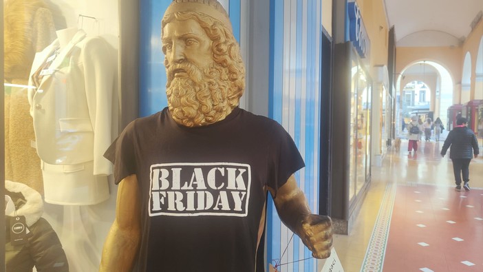Imperia, il Black Friday “divide” i Civ cittadini Imperia, il Black Friday “divide” i Civ cittadini