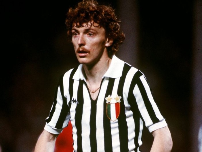 ACCADDE OGGI, 12 DICEMBRE 1984. Il campione della Juve e della Polonia Boniek ospite vip in Riviera ACCADDE OGGI, 12 DICEMBRE 1984. Il campione della Juve e della Polonia Boniek ospite vip in Riviera