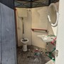 Imperia, il bagno pubblico sulla Spianata inutilizzabile per la sporcizia Imperia, il bagno pubblico sulla Spianata inutilizzabile per la sporcizia