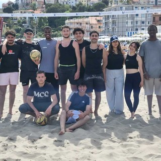 Gli studenti di Ingegneria Informatica in inglese del Polo protagonisti al Torneo di beach volley (Video)
