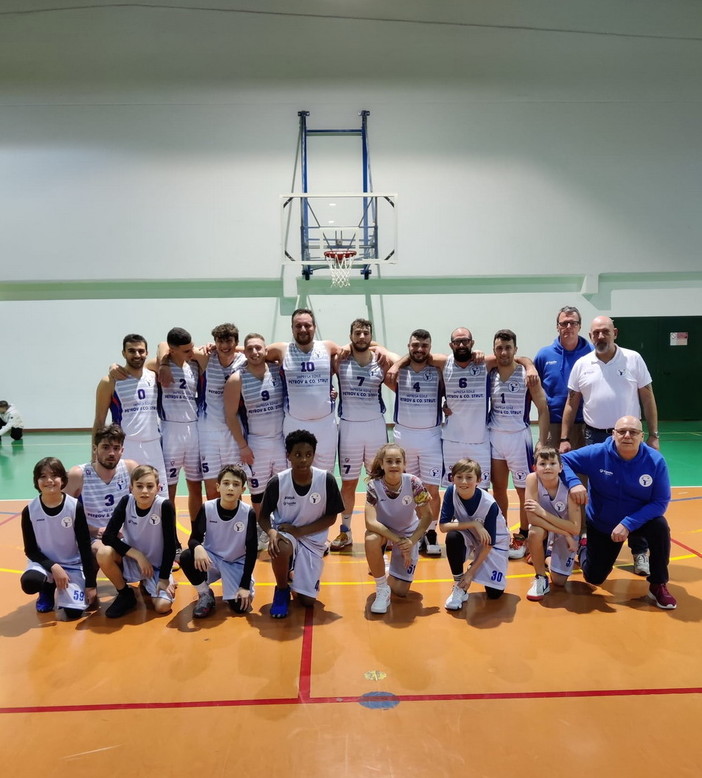 Pallacanestro: nel girone A del campionato di promozione ligure, ennesima vittoria del Blue Ponente Basket Pallacanestro: nel girone A del campionato di promozione ligure, ennesima vittoria del Blue Ponente Basket