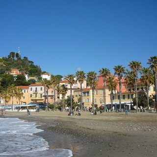 Deciso l’affidamento in concessione della spiaggia libera attrezzata “Baia delle Vele” di San Lorenzo