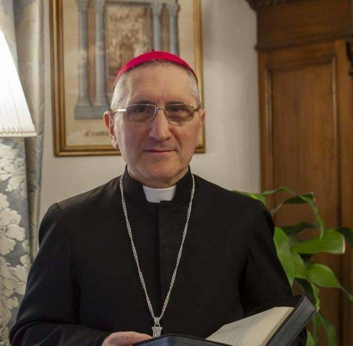 Monsignor Guglielmo Borghetti, vescovo di Albenga – Imperia festeggia il quindicesimo anniversario dell’ordinazione episcopale
