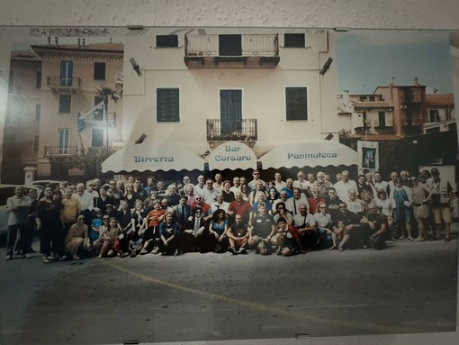 Il Bar Corsaro di Imperia è pronto ad entrare nella storia con una nuova foto sui social Il Bar Corsaro di Imperia è pronto ad entrare nella storia con una nuova foto sui social