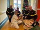 Il Babbo Natale dei vigili del fuoco regala sorrisi ai bambini dell’ospedale di Imperia