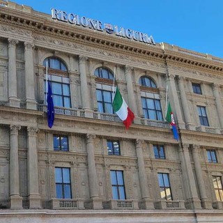 Bandiere a mezz'asta in Regione per la strage di Castel D'Azzano