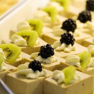 Mercoledì Veg: oggi prepariamo la deliziosa bavarese al kiwi Mercoledì Veg: oggi prepariamo la deliziosa bavarese al kiwi