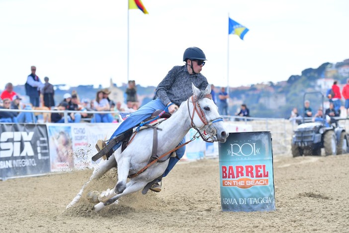 'Barrel on the Beach' ad Arma di Taggia 'Barrel on the Beach' ad Arma di Taggia