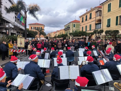 Diano Marina, il concerto della Banda Musicale della città per le festività natalizie Diano Marina, il concerto della Banda Musicale della città per le festività natalizie