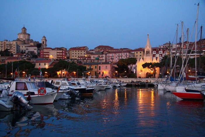 Imperia: secondo appuntamento con i venerdì di Borgo Marina, tra cene in borgo e intrattenimento. Il programma