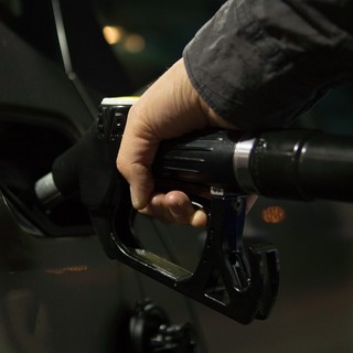 Furti di carburante sulla A10, arrestato un uomo di 28 anni