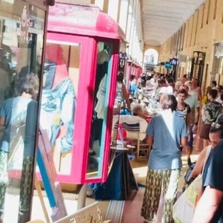 Torna "Imperiaffari": shopping sotto le stelle nel cuore di Oneglia Torna "Imperiaffari": shopping sotto le stelle nel cuore di Oneglia
