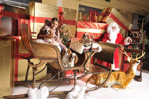 Babbo Natale arriva a Imperia e il Bacàn offre cioccolata calda e panettone a tuti i bambini!