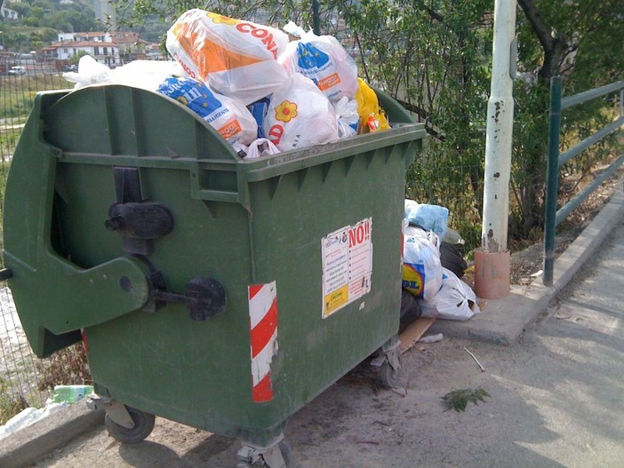 Furbetti dei rifiuti, a Imperia scoperta un’evasione della Tari per quasi 400 mila euro Furbetti dei rifiuti, a Imperia scoperta un’evasione della Tari per quasi 400 mila euro