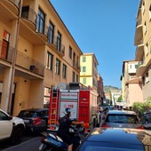 Imperia, bimbo di 3 anni rimane chiuso in auto a Oneglia in via De Sonnaz