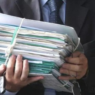 Arresto Toti, “Pigna secca”, “cinghiale travestito”, nelle intercettazioni curiosi insulti e sberleffi