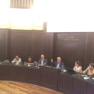 Imperia: Scajola sul futuro politico "Non mi candido alle regionali, alle europee ho votato Berlusconi, ma non Forza Italia"