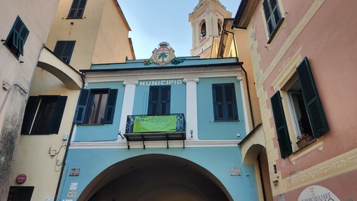 Dolcedo, la maggioranza nomina il presidente del consiglio comunale nonostante il no dell’opposizione